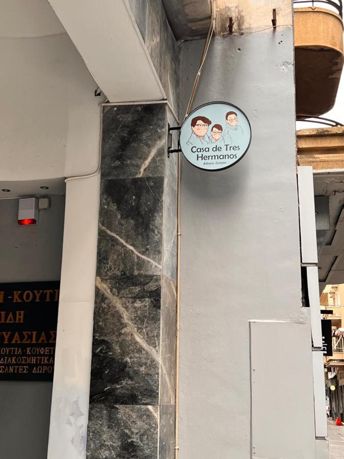 Casa De Tres Hermanos In The Heart Of Athen Eksteriør billede